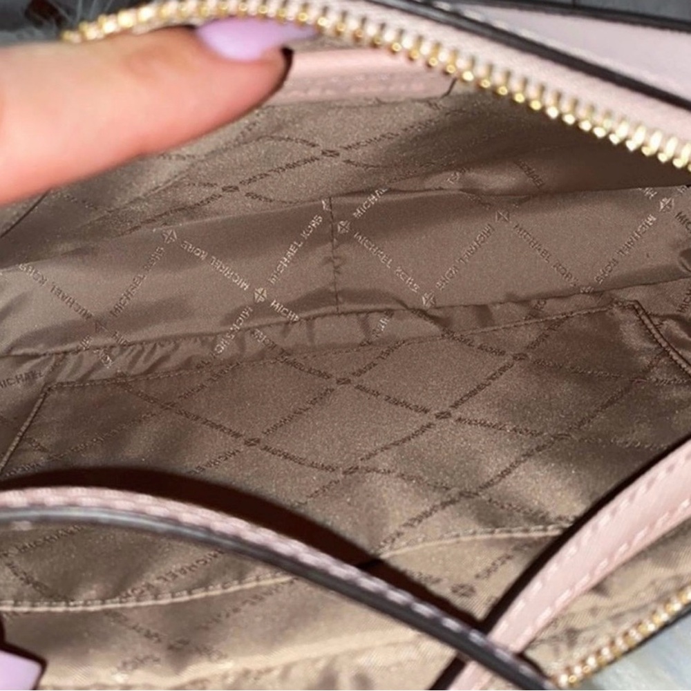 Michael Kors SANDRINE STUD Crossbody/JET SET TRAVEL Wallet 2pc Set - Picture 3 of 8